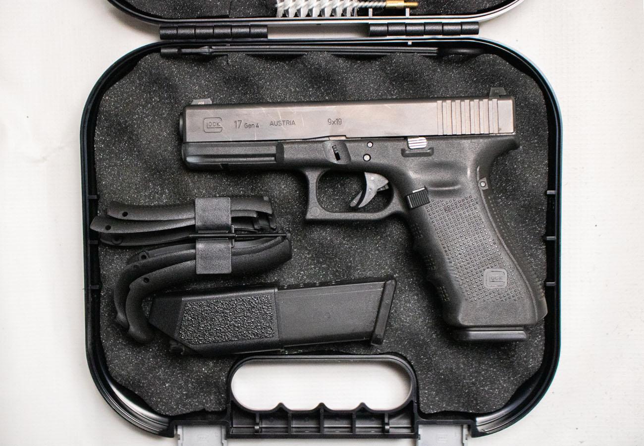 GLOCK 17 Gen4 9mm Police Trade-In Semi-Auto Pistol with Two Magazines